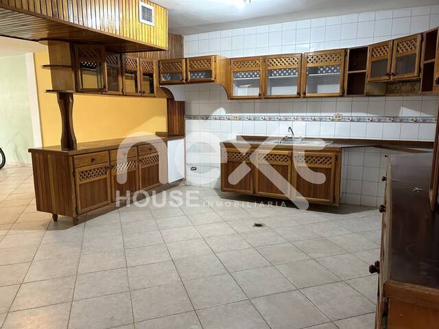 #137 - TOWNHOUSE para Venta en Ciudad Ojeda - V - 3