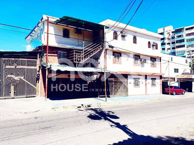 #297 - EDIFICIO RESIDENCIAL para Venta en Maracaibo - V