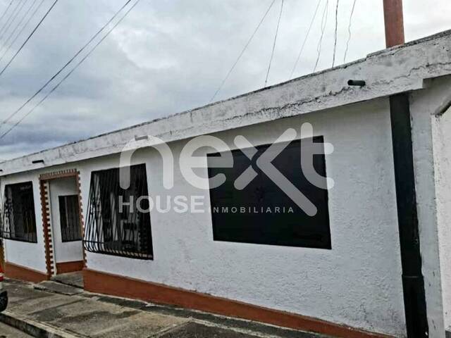 #528 - CASA para Venta en Trujillo - T - 3