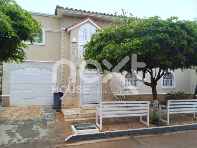 #885 - TOWNHOUSE para Venta en Maracaibo - V - 1