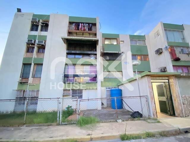 #1136 - APARTAMENTO para Venta en Maracaibo - V