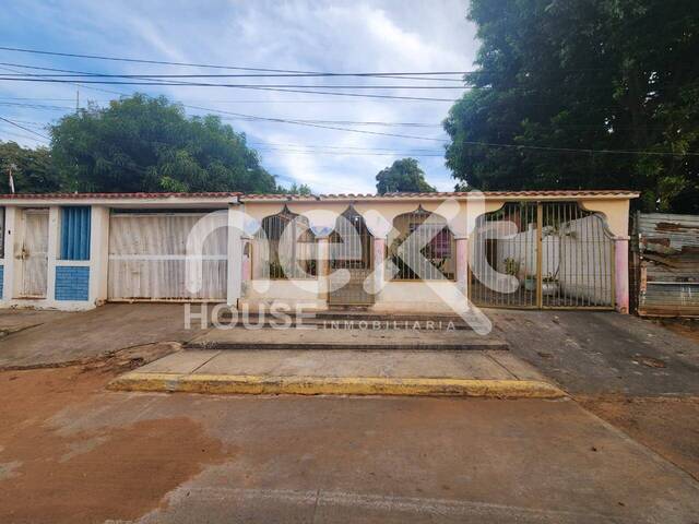 #1185 - CASA para Venta en Maracaibo - V