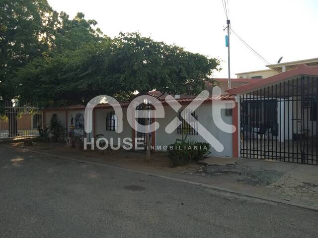 #1220 - CASA para Venta en Maracaibo - V