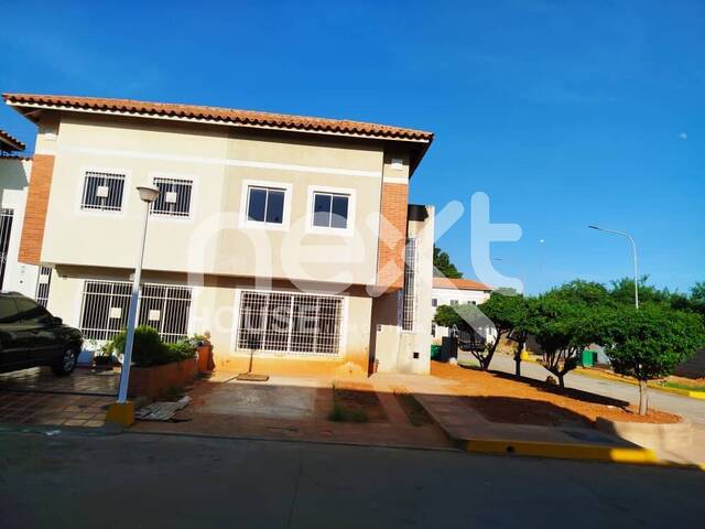 #1226 - TOWNHOUSE para Venta en Maracaibo - V - 1