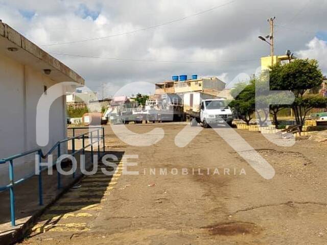 #1271 - TERRENO para Venta en Maracaibo - V - 2