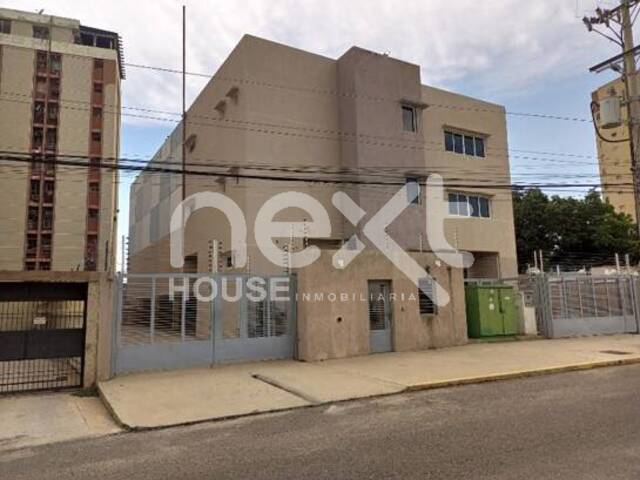 #1531 - EDIFICIO COMERCIAL para Venta en Maracaibo - V